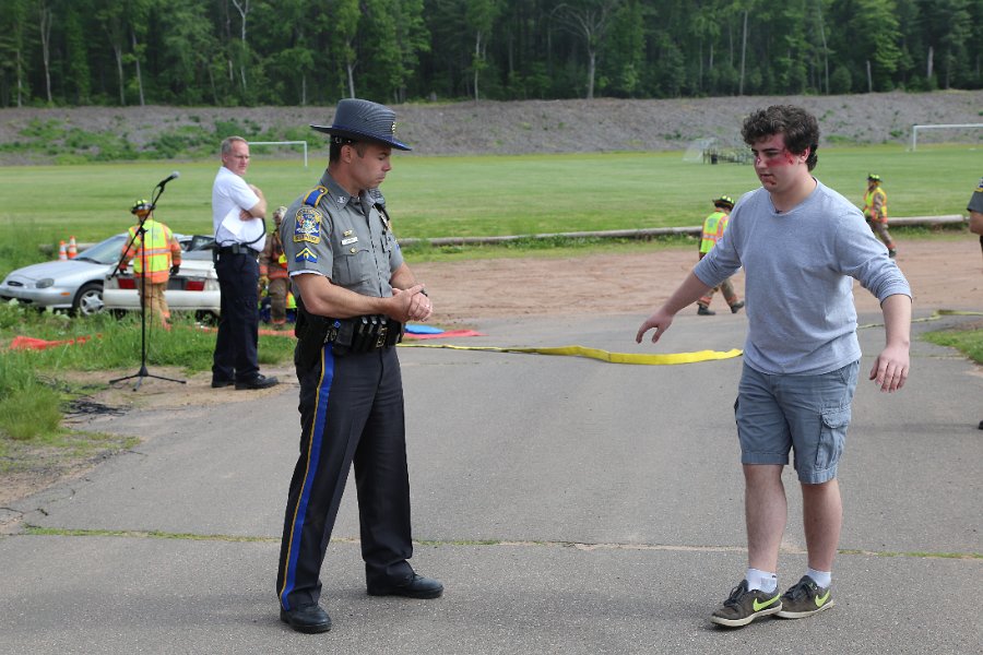 IMG_2016.JPG - Trooper conduct a Field Sobriety Test on a involved party
