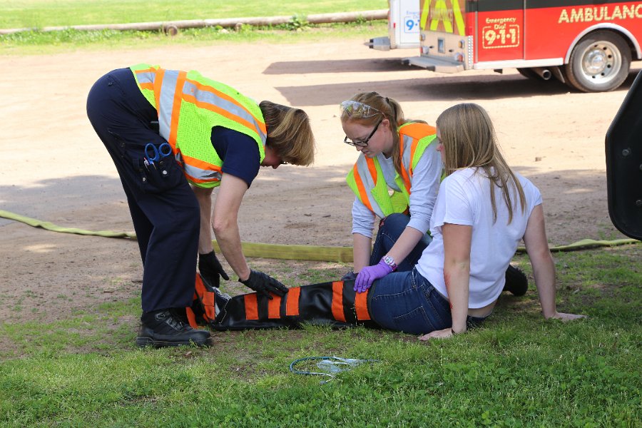 IMG_2038.JPG - Victims recieve treatment